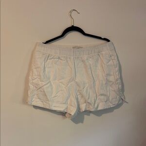 Women's White Linen Pull-on Shorts